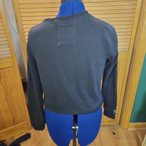 Abercrombie & Fitch Black and White Long Sleeve Sweatshirt - Picture 2 of 4